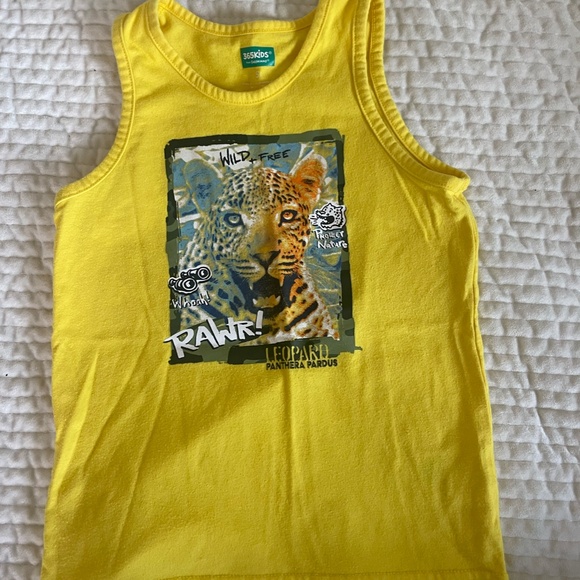 LOT OF 4 TANKS AND 1 SLEEVELESS SHIRT BOYS SIZE 5 TODDLER - Picture 4 of 7